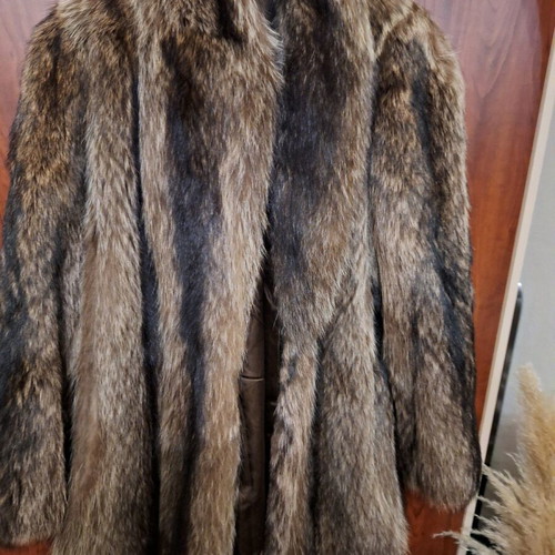 Raccoon fur coat like new, beige and brown