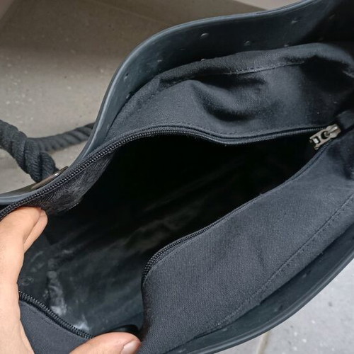 O bag shoulder bag black like new