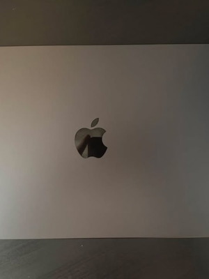 Apple MacBook Pro 14-inch M5 Chip, 16GB RAM, 512GB SSD, Space Black