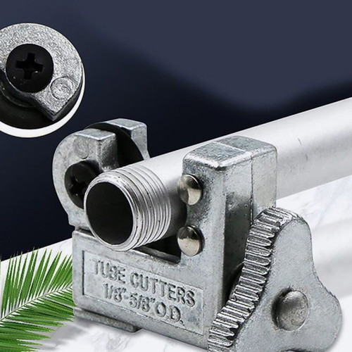 Tube cutter used tool