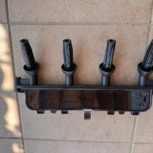 NGK U6005 Ignition Coil for Peugeot 106 like new