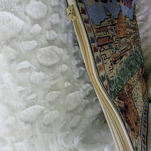Vintage tapestry shoulder bag like new, Jerusalem souvenir