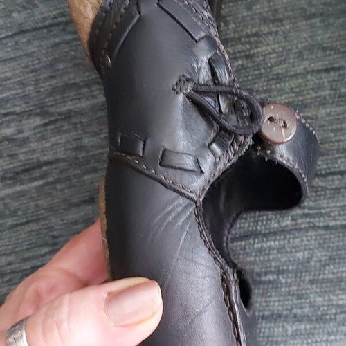 Γυναικεία αθλητικά παπούτσια Clarks σαν καινούργια, μέγεθος 37,5, μαύρο δέρμα