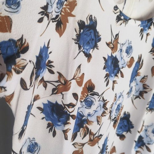 Floral dress white with blue flowers, new, size L