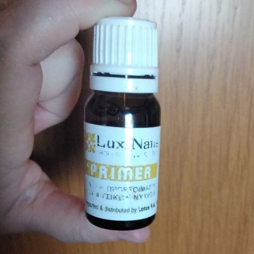 Lux Nails Primer like new for oily nails with strong scent