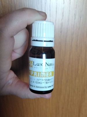 Lux Nails Primer like new for oily nails with strong scent