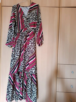 Women's long dress like new, multicolor, size M-L