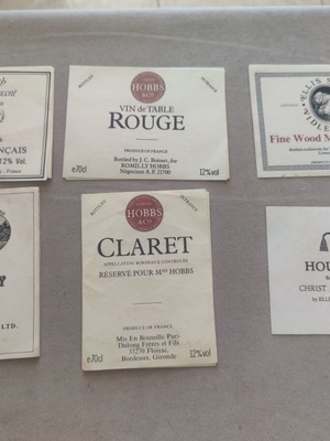Classic Wine Labels Collection unused, pack of 16 from English vintners