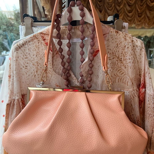 Handbag salmon color new with studs 44x25cm