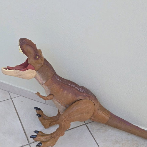 Dinosaur figure 110 cm like new