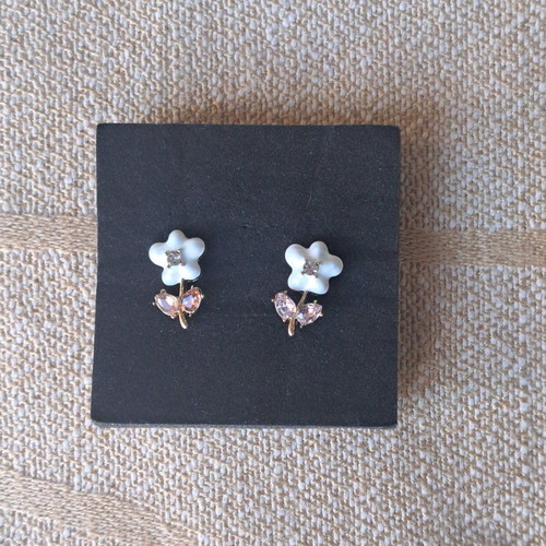 Gold plated 925 silver earrings like new, pearl flower with crystals