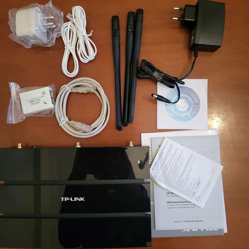 TP-LINK TD-W8970 300 Mbps Wireless N ADSL2+ Modem Router like new