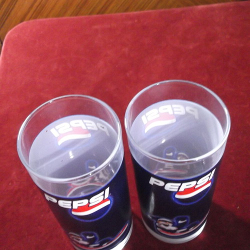 Pepsi glasses with Christmas decoration, set of 2, like new
