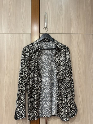 I'm Brian black and white polka dot velvet shirt medium like new