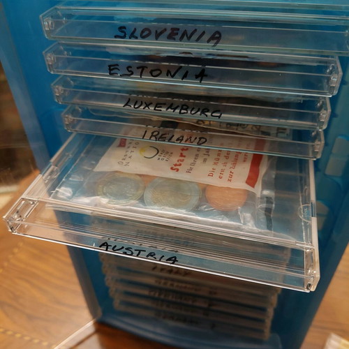 17 Euro Starter Kit new from 13 countries with 16-drawer case