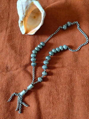 Metal bead rosary like new