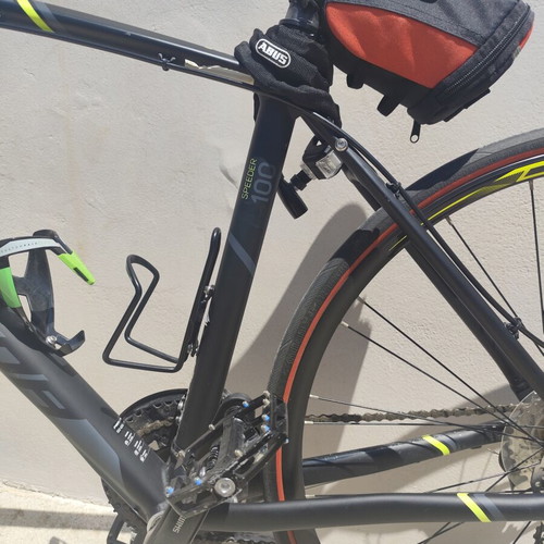 Merida Speeder 100 Urban Bicycle like new, 24-speed, carbon fork