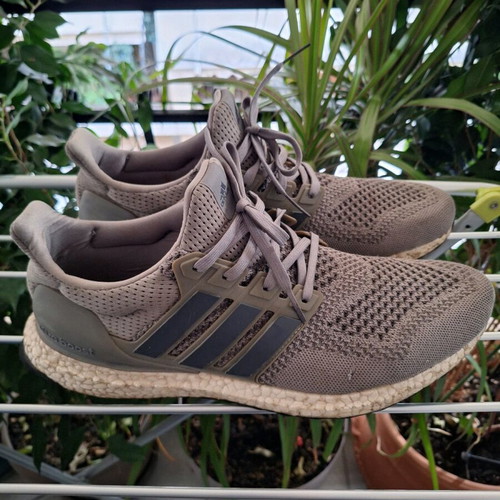 Adidas Ultra Boost men's shoes used, size 46 2/3, gray