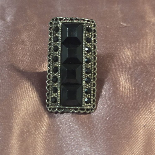 Statement ring used vintage style with black geometric stones