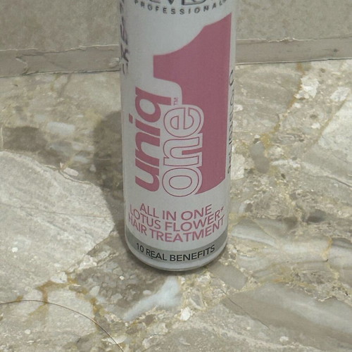 Revlon Hair Treatment Spray 9 ml new with pleasant scent