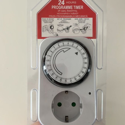 Socket with built-in 24-hour timer new in original packaging
