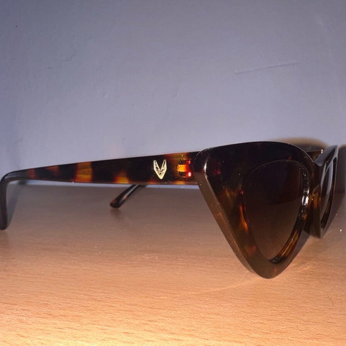 Tortoise sunglasses like new