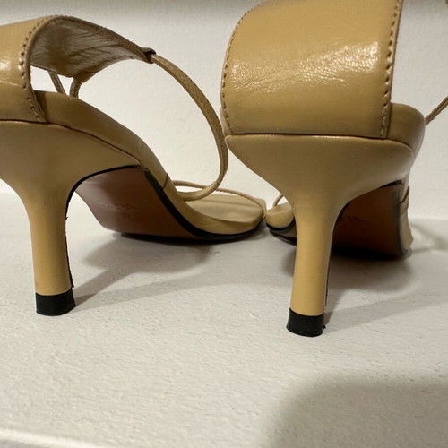 Zara beige sandal like new, size 37, synthetic leather