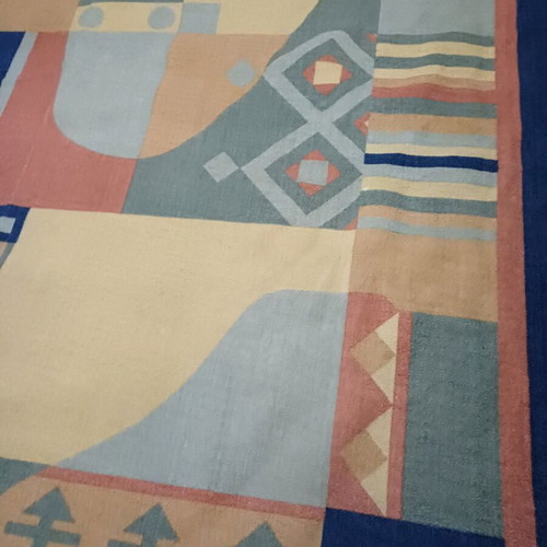 Modern synthetic rug 2.00 x 2.45m with geometric design like new