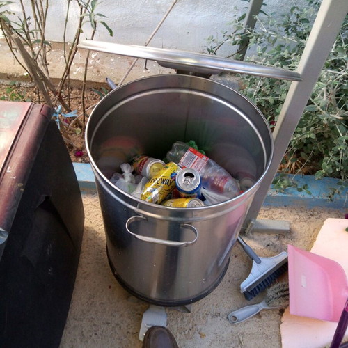 Stainless steel trash can like new