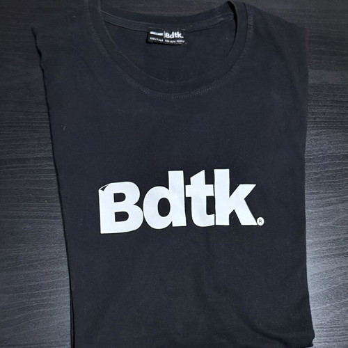 Bdtk black T-shirt like new, size L