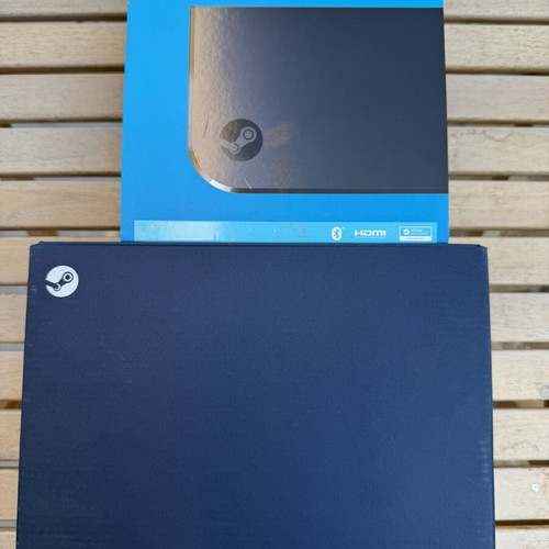 Steam Link streaming device