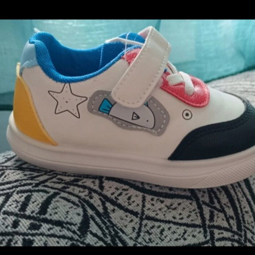 Kids Athletic Sneakers Colour-Block Design Size 22 New