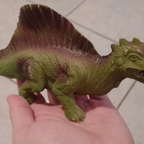 Dinosaur figures pack of 5, plastic and rubber