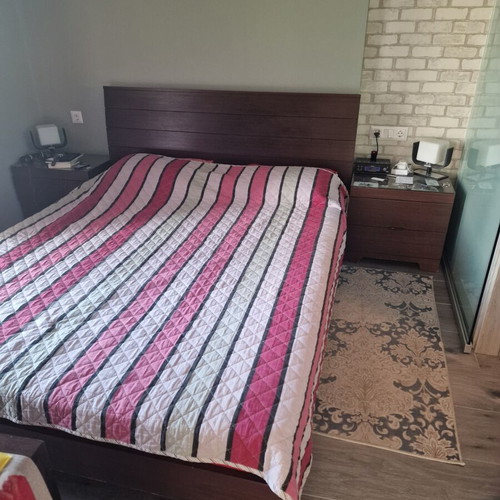 Double bed and mattress used 1.60x2.00 m