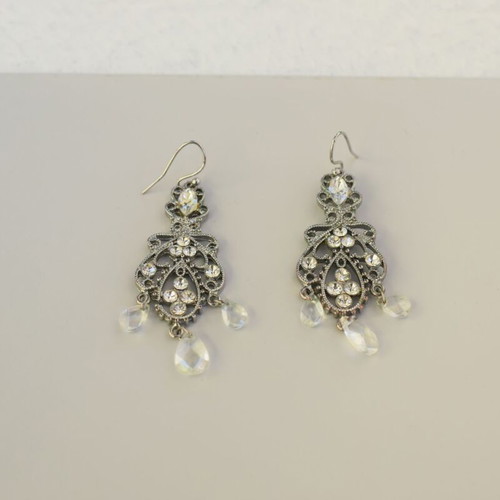 Chandelier earrings with crystals and rhinestones vintage style like new