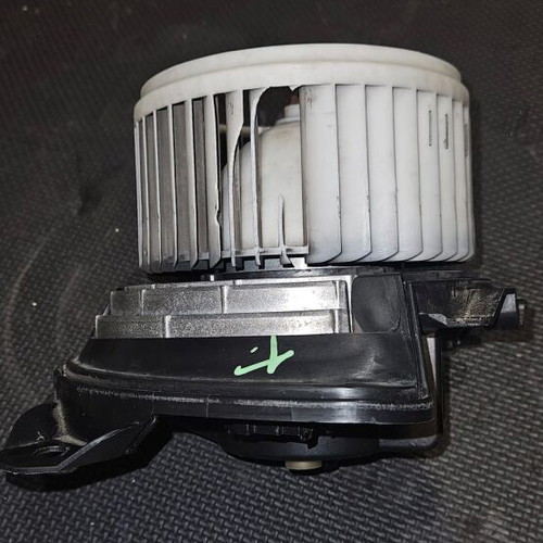 Alfa Romeo Mito air motor used, genuine with broken fan
