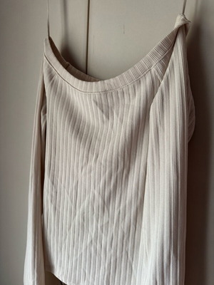 Gina Tricot blouse like new, beige, bell sleeves, off-shoulder