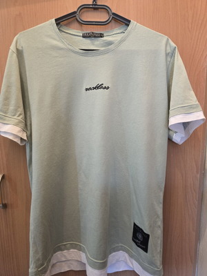 Reckless men's T-shirt Large mint color like new