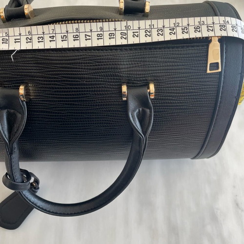 Black large handbag like new, leatherette