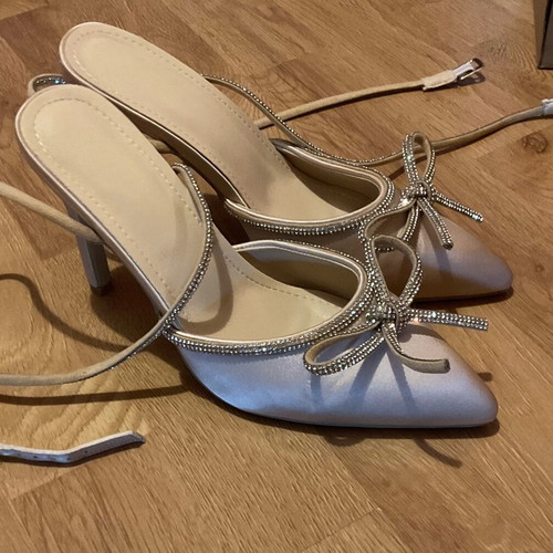 Pumps size 38 like new, beige and gold