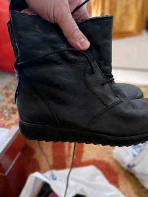 Clarks women's boots used, size 40, warm and comfortable