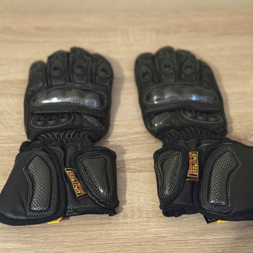 Traction racing motorcycle gloves used, carbon protection, Schoeller Keprotec, size M