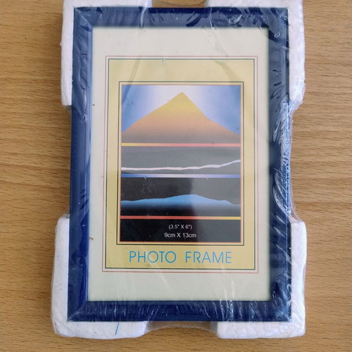 Photo frame new, size 9x13 cm