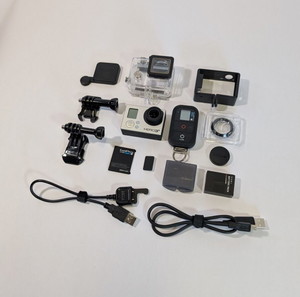 GoPro Hero 3+ Black + Χειριστήριο + 2η Μπαταρία + Αξεσουάρ