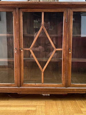 French handmade antique 19th century display cabinet used with three shelves and three glass doors