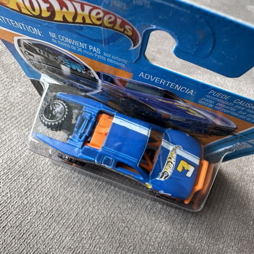 Hot Wheels Toyota Off Road Truck mainline 2012 new