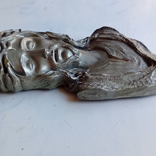 Jesus Christ bas-relief sculpture used, 11.8 cm