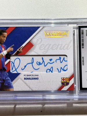 Κάρτα ποδοσφαίρου Ronaldinho Barcelona Daka CGC 9 auto μεταχειρισμένη