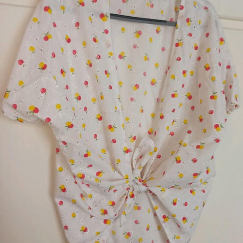 White Broderie Shirt with Fruit Print One Size like new