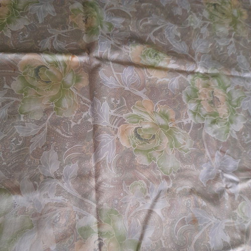 Satin printed fabric used for curtain 2.80×2.40 with stains